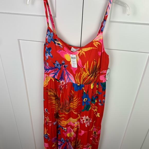 NWT Soma MEDIUM Tiered Satin Maxi Bra Dress Red Tropical Vacation Beach - Picture 4 of 10